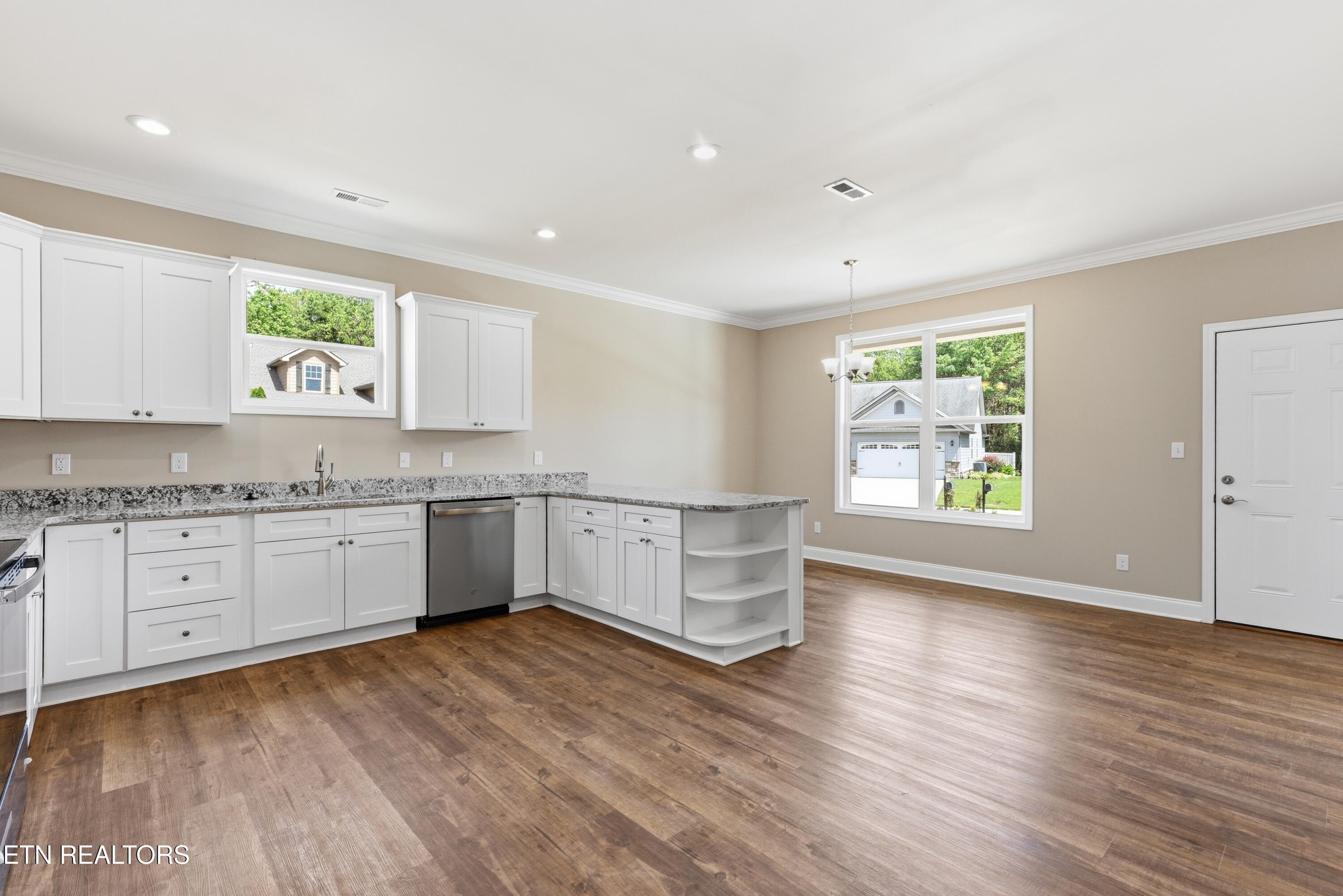 162 Crossroads Boulevard Oak Ridge, TN 37830 - Photo 11 of 45 9-print-DSC_6598