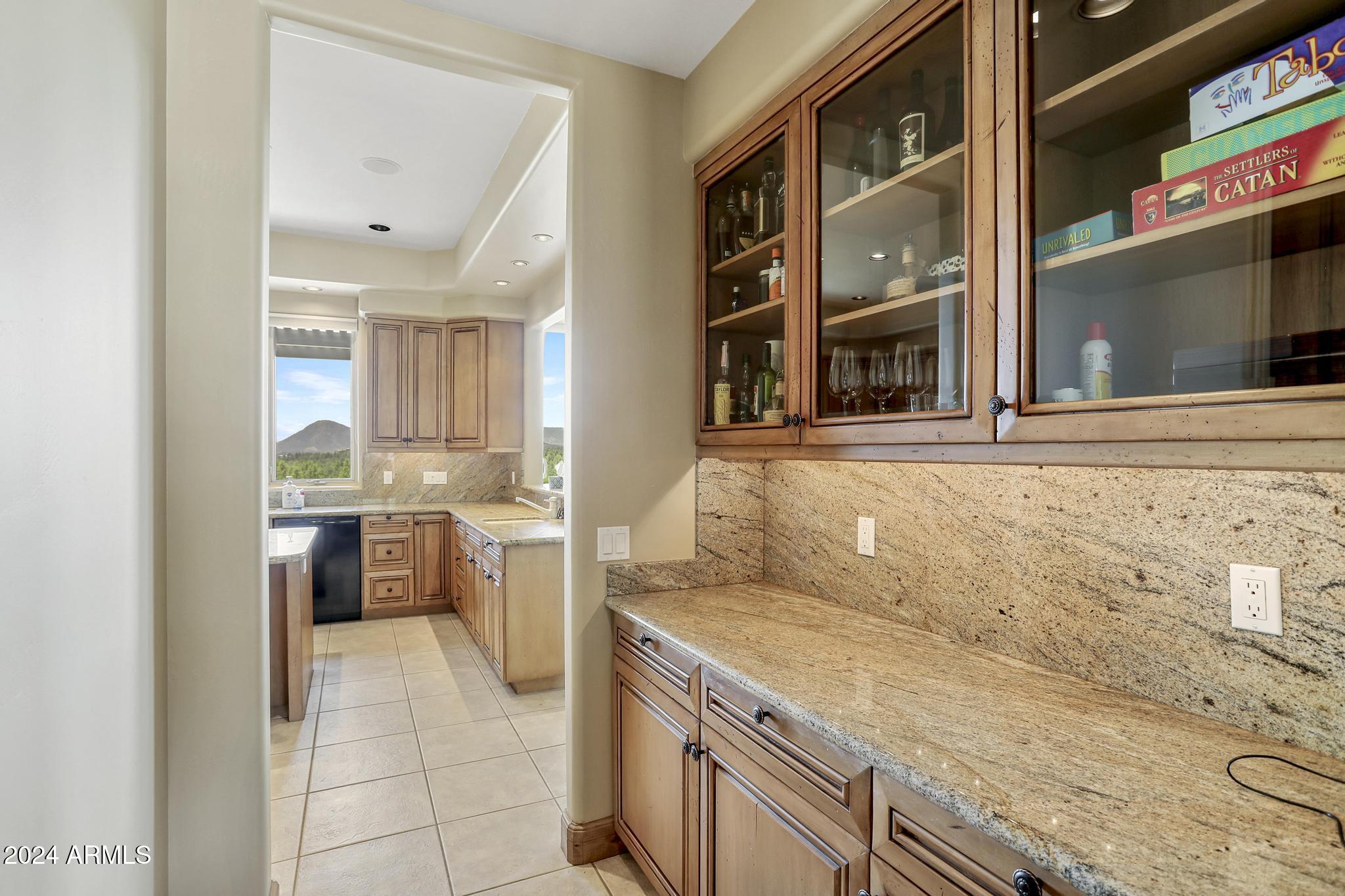 804 North Grapevine Drive Payson, AZ 85541 - Photo 12 of 44 Butlers Pantry