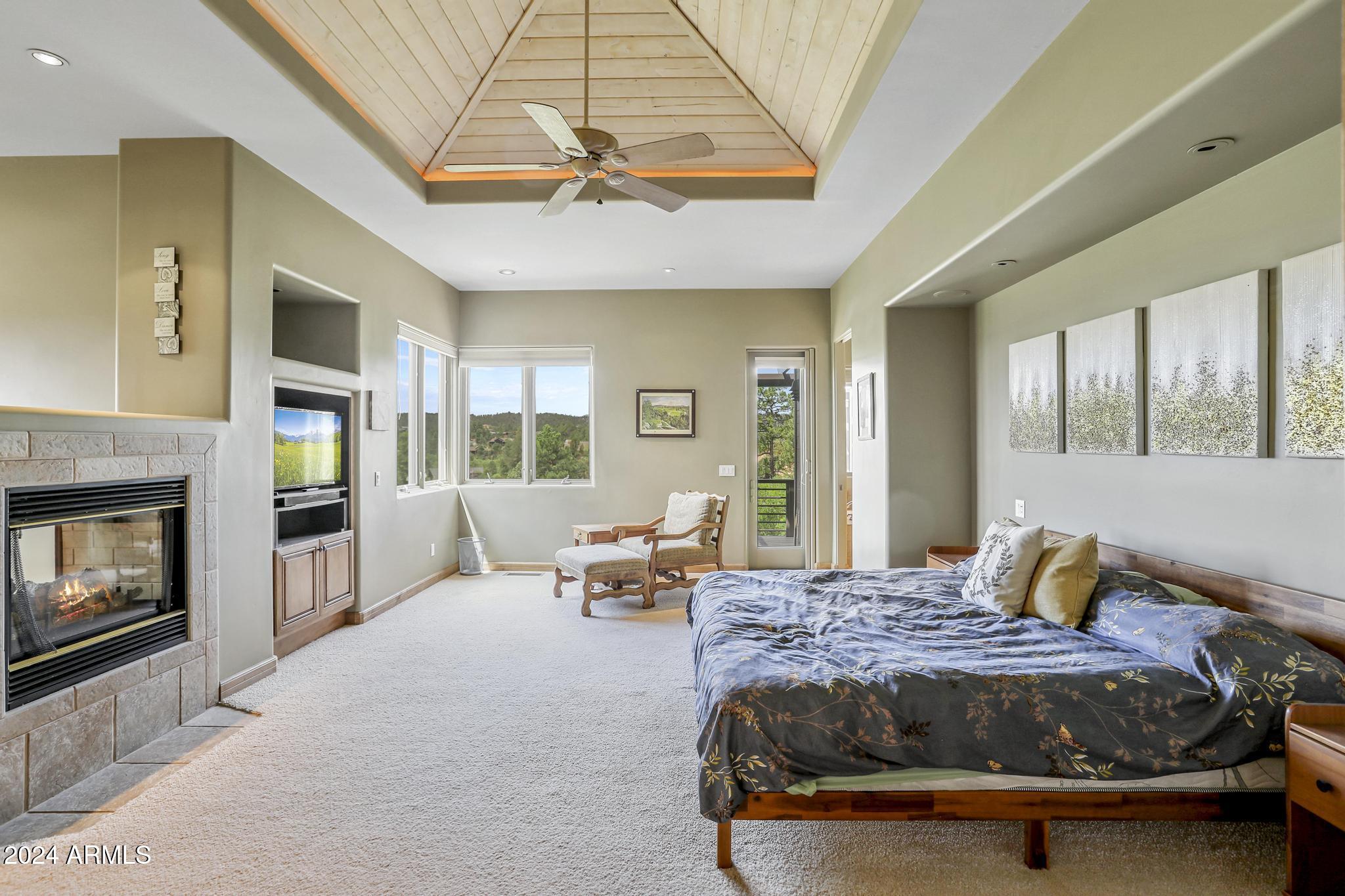 804 North Grapevine Drive Payson, AZ 85541 - Photo 19 of 44 Master Bedroom