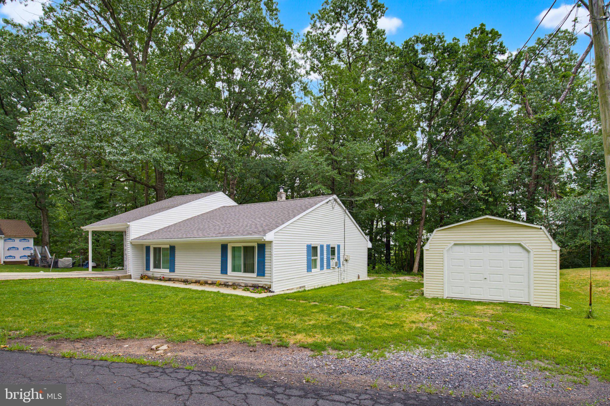 1607 Holtz Road Enola, PA 17025 - Photo 5 of 39