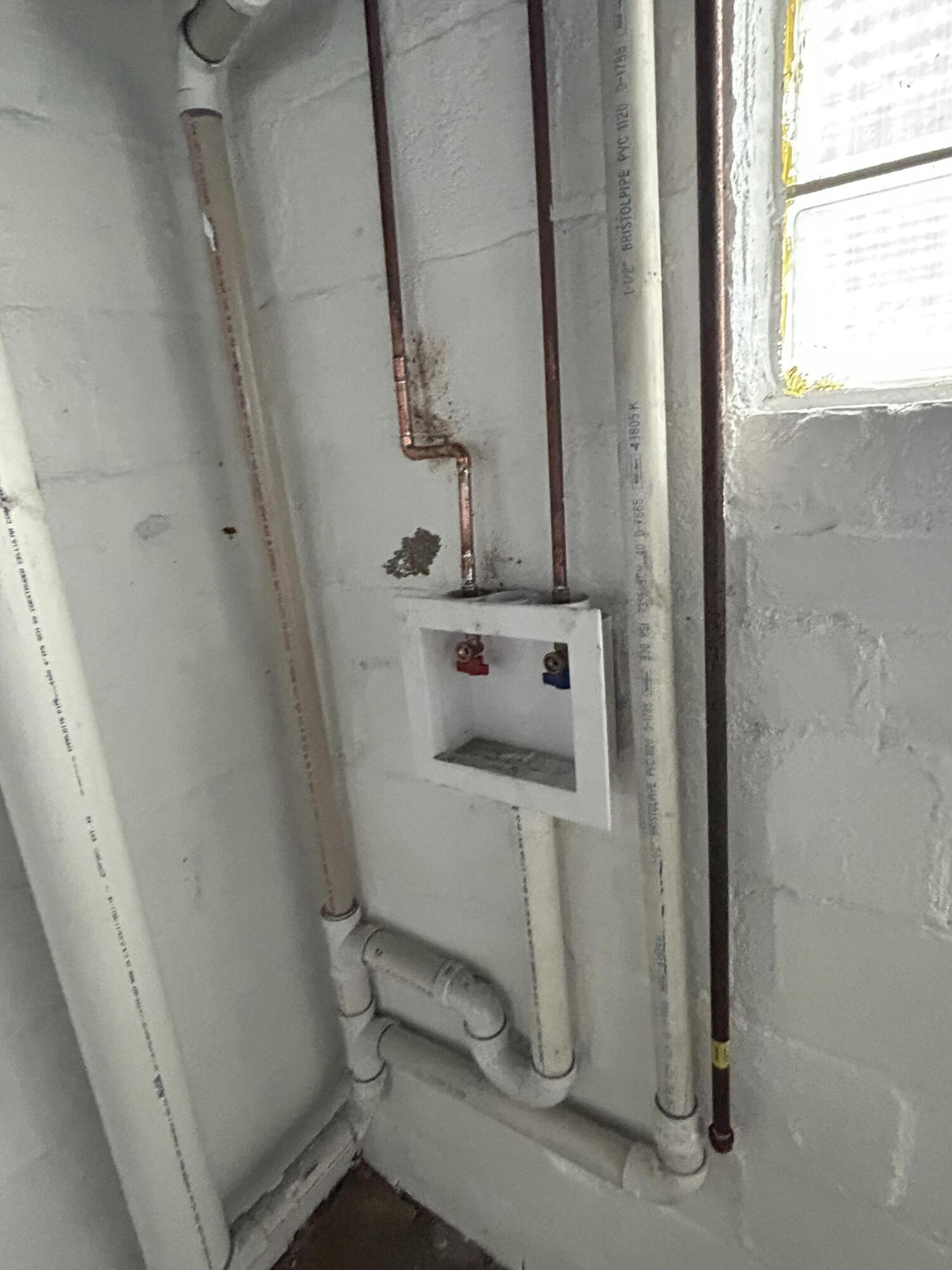 655 Vermont Street Gary, IN 46402 - Photo 25 of 29 1500x2000