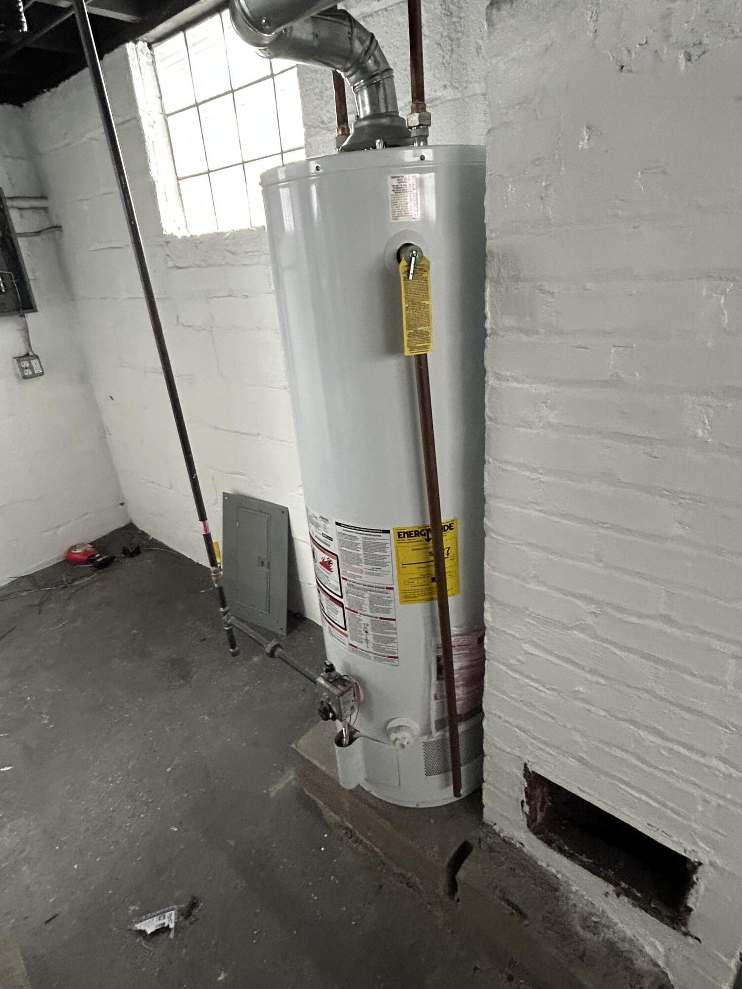 655 Vermont Street Gary, IN 46402 - Photo 28 of 29 1500x2000