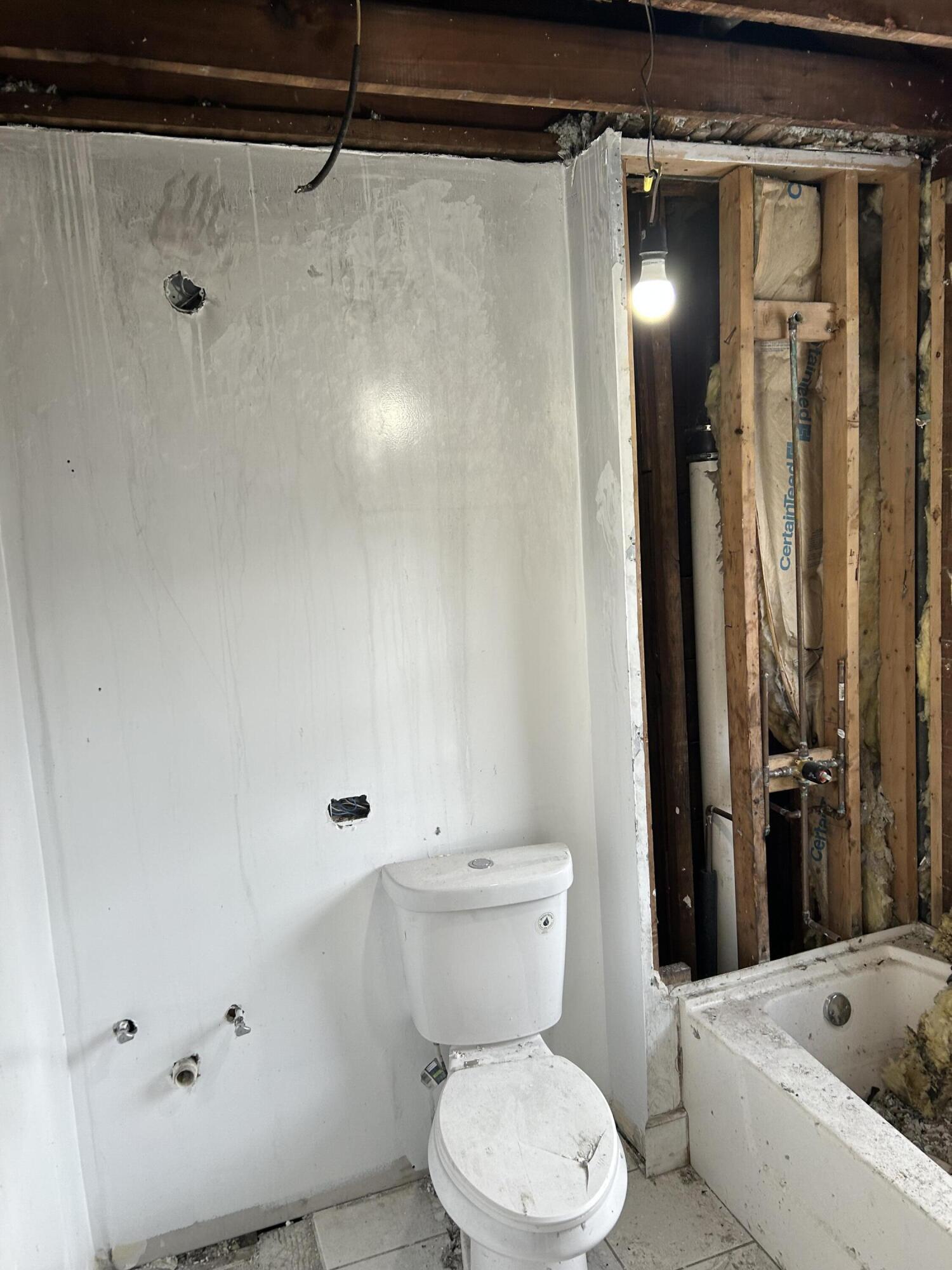 655 Vermont Street Gary, IN 46402 - Photo 6 of 29 1500x2000