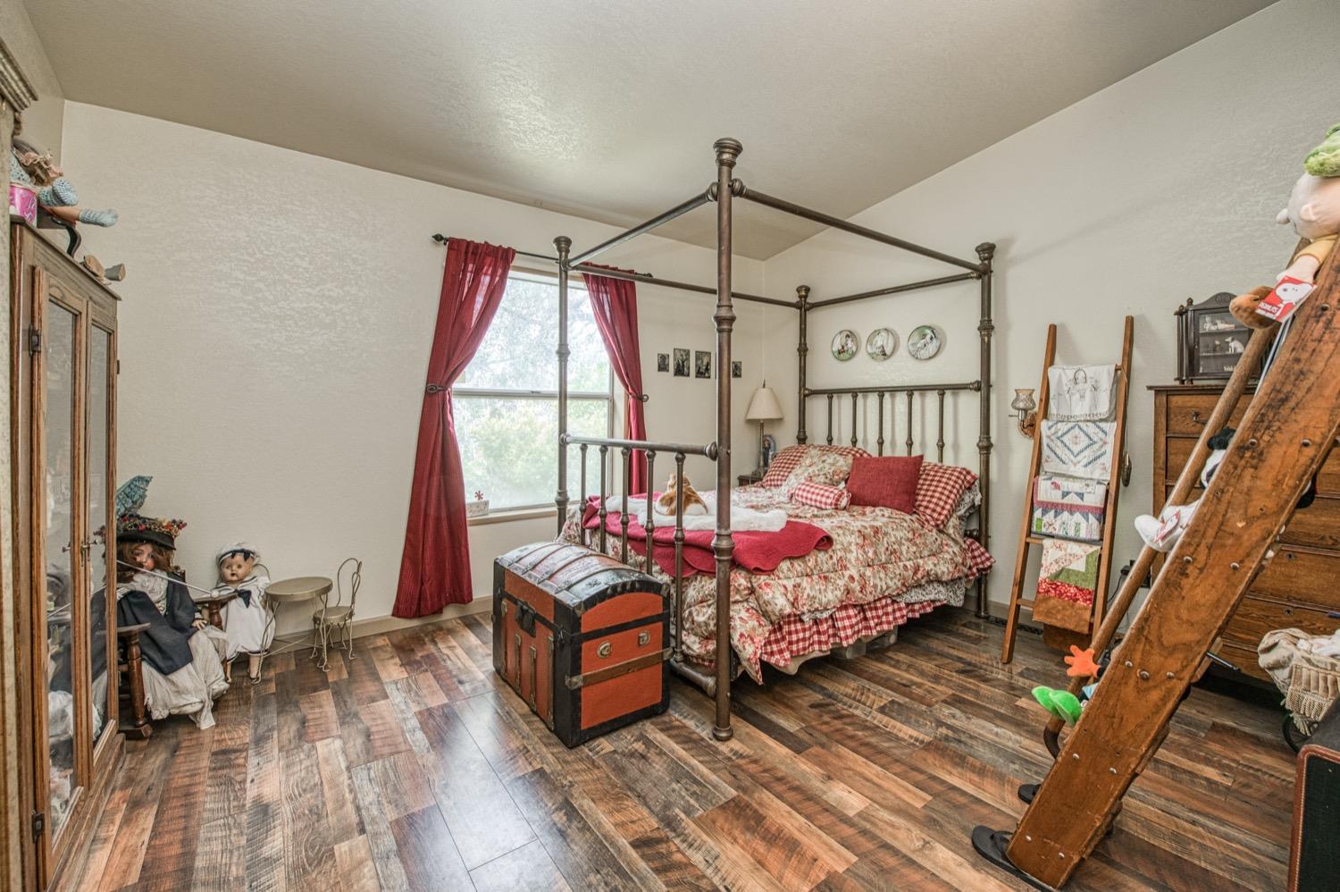 41261B Road 40 Reedley, CA 93654 - Photo 36 of 46 Bedroom 1