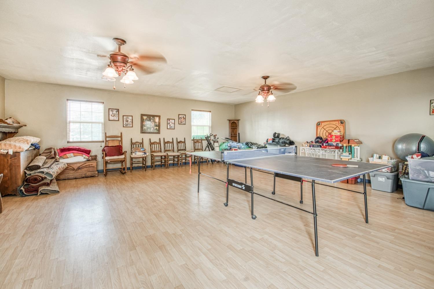 41261B Road 40 Reedley, CA 93654 - Photo 40 of 46 Play room