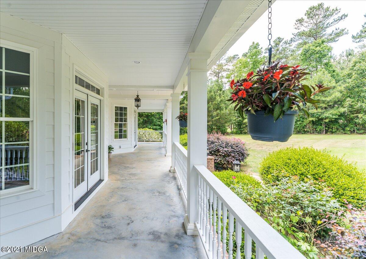 908 Jenkins Road Forsyth, GA 31029 - Photo 4 of 34 a view of a garden