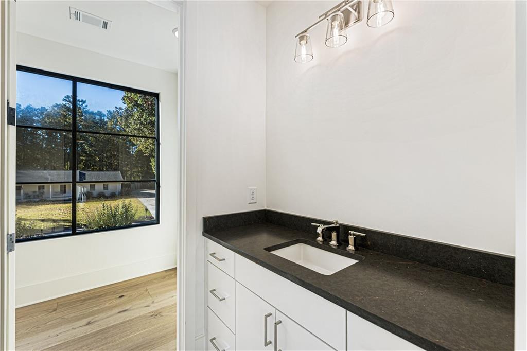 141 N Trace Alpharetta, GA 30009 - Photo 56 of 92