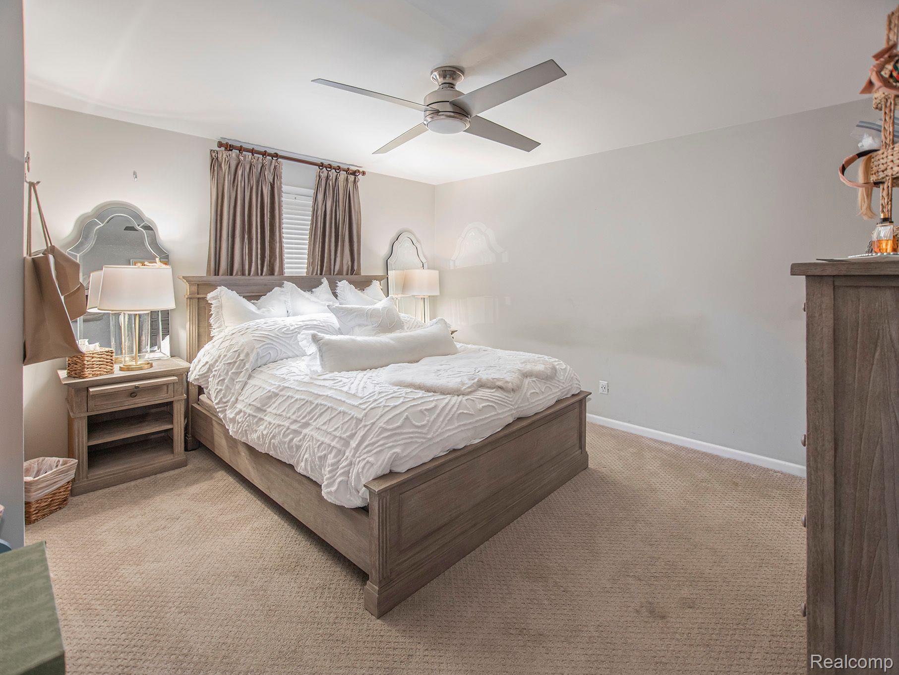 240 Maplehill Road Rochester, MI 48306 - Photo 23 of 35 Gallery Image 23