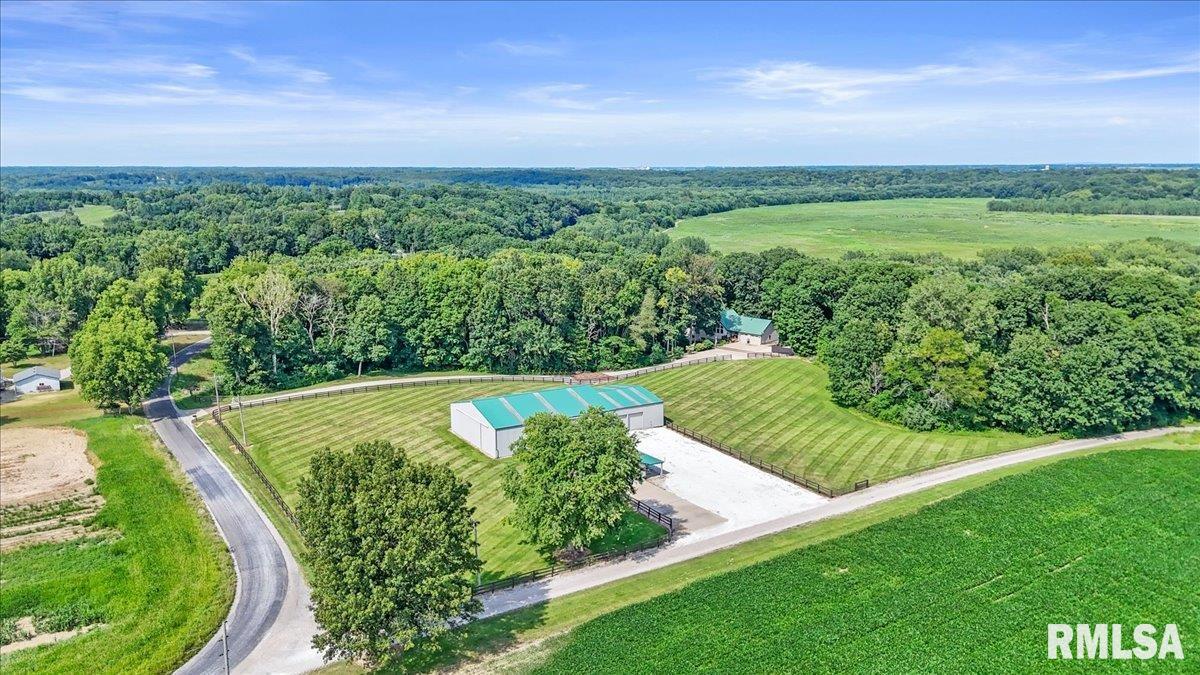 5626 Irwin Bridge Road Pleasant Plains, IL 62677 - Photo 12 of 73 Gallery Image 12