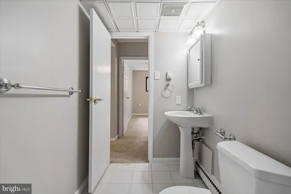 $140,000 | 400 Glendale Road, Unit D23, Havertown, PA 19083