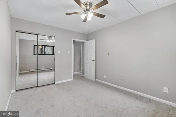 $140,000 | 400 Glendale Road, Unit D23, Havertown, PA 19083