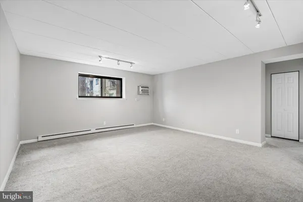 $140,000 | 400 Glendale Road, Unit D23, Havertown, PA 19083