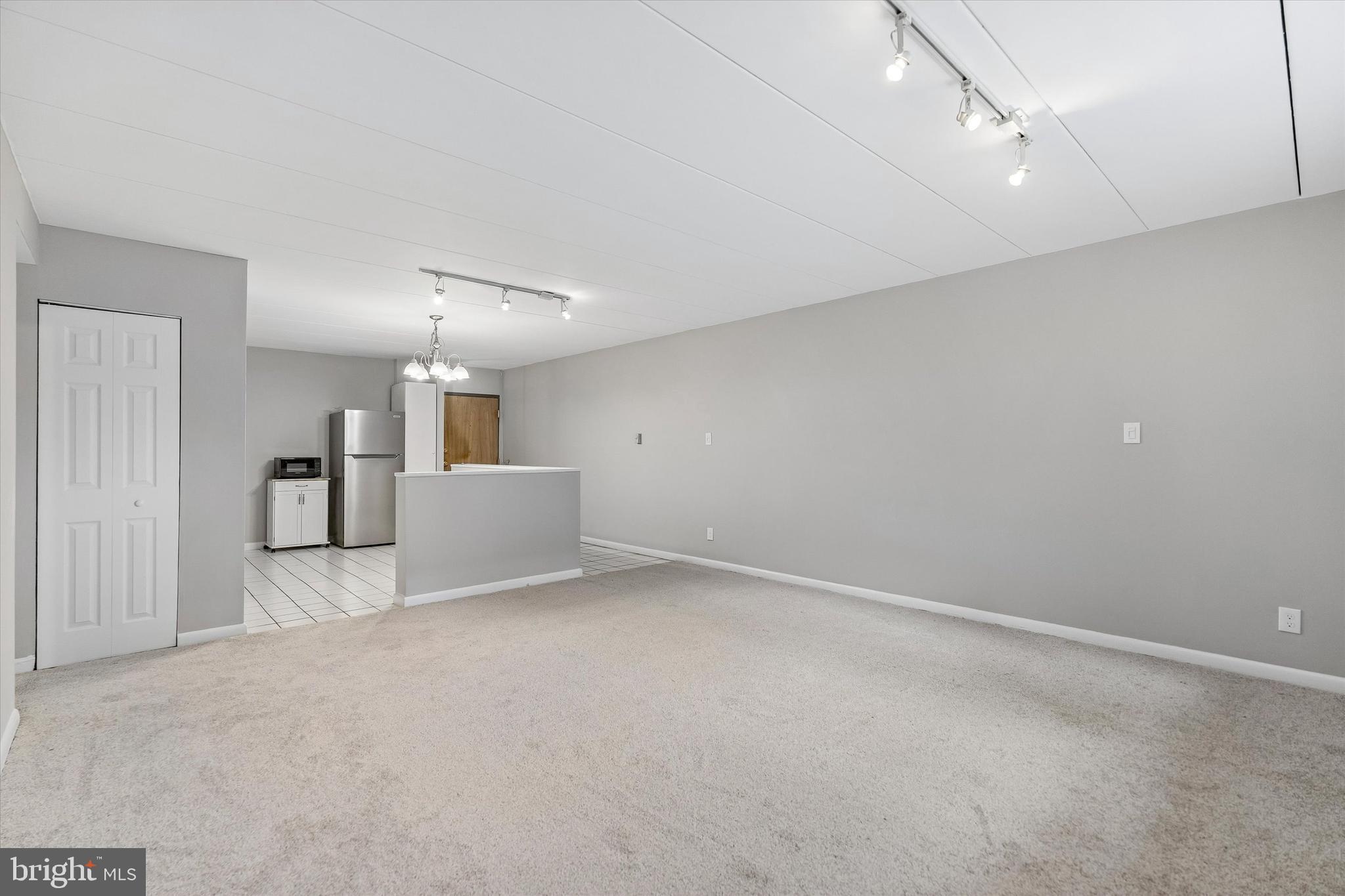 400 Glendale Road, Unit D23 Havertown, PA 19083 - Photo 5 of 19