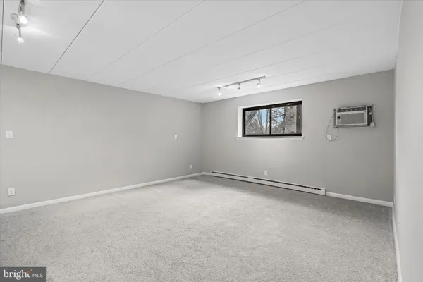 $140,000 | 400 Glendale Road, Unit D23, Havertown, PA 19083