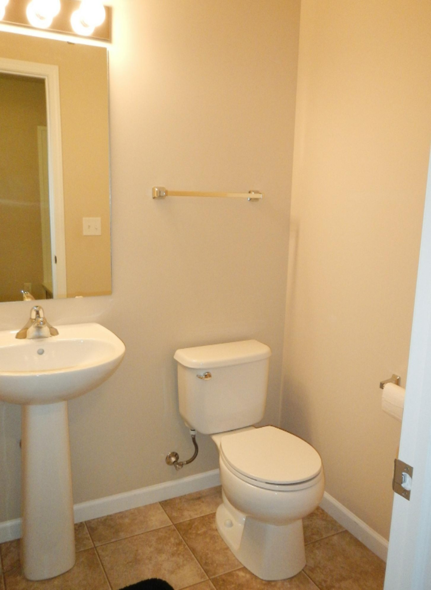 3235 Quarry Ridge Court Kalamazoo, MI 49006 - Photo 13 of 29 DSCN4556