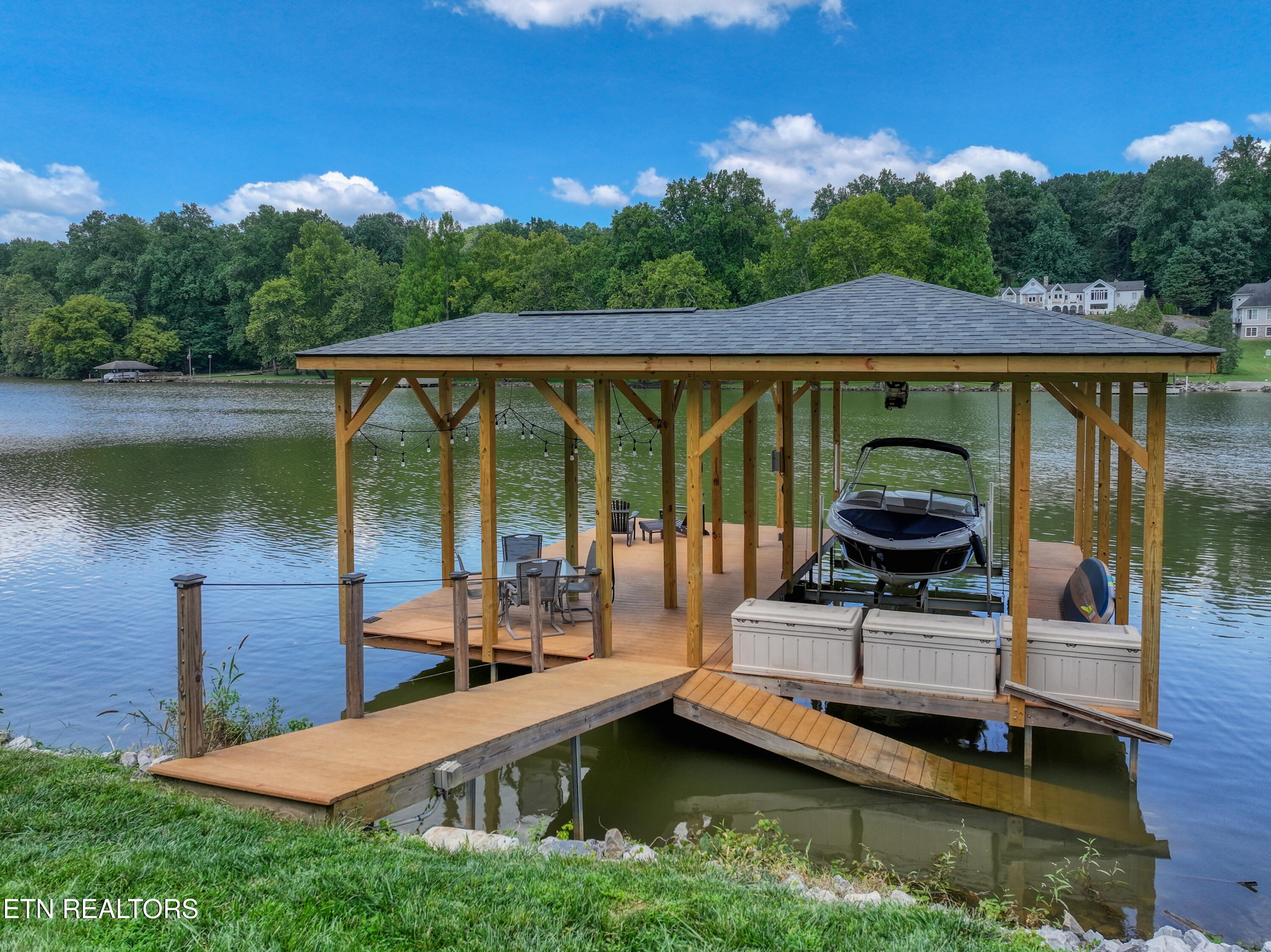 5033 Riversedge Road Louisville, TN 37777 - Photo 12 of 51 DJI_20260730131218_0915_D_96