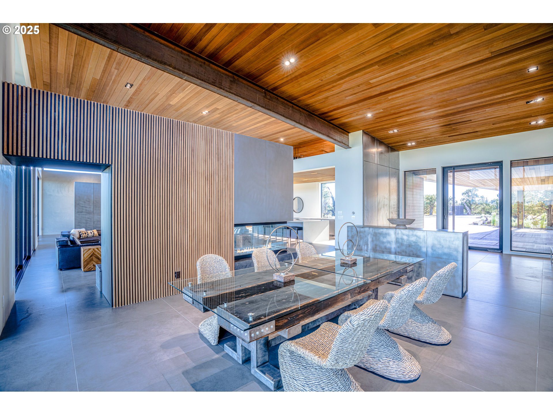 62265 Dodds Road Bend, OR 97701 - Photo 19 of 47 a living room with a table