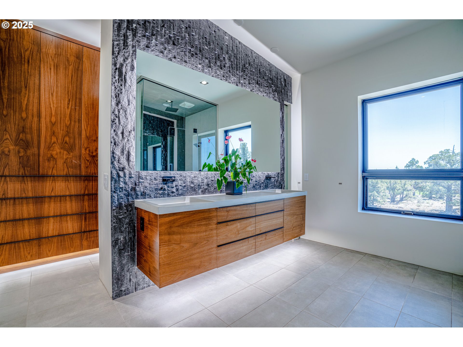62265 Dodds Road Bend, OR 97701 - Photo 35 of 47 a kitchen with sink and mirror