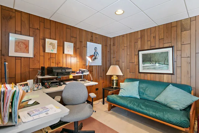 $525,000 | 225 Shoreline Road, Lake Barrington, IL 60010