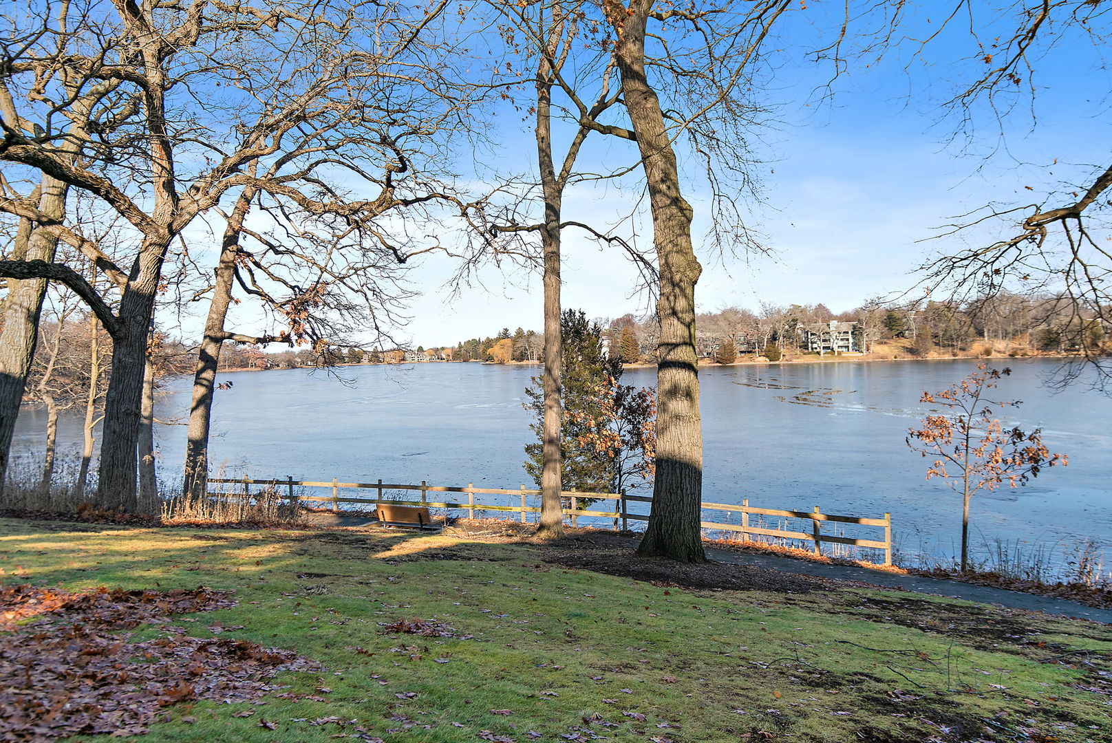 225 Shoreline Road Lake Barrington, IL 60010 - Photo 40 of 50