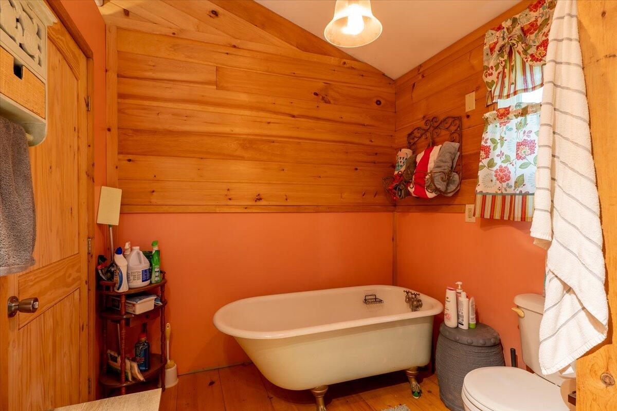 47 Bristol Mews Road Bristol, ME 04539 - Photo 23 of 36 27-47 Bristol Mews-27