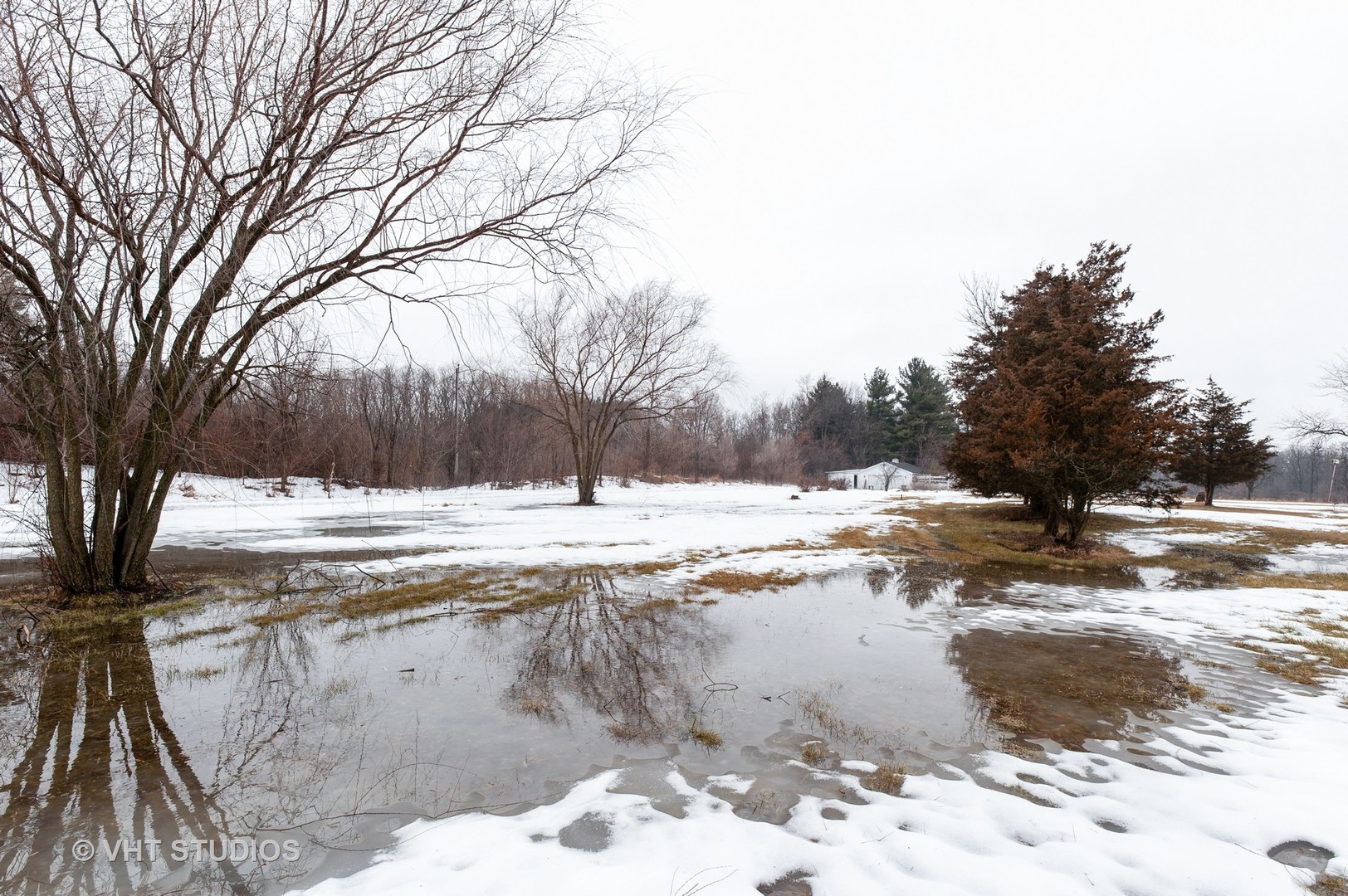 17230 Highway 173 Wadsworth, IL 60083 - Photo 2 of 16