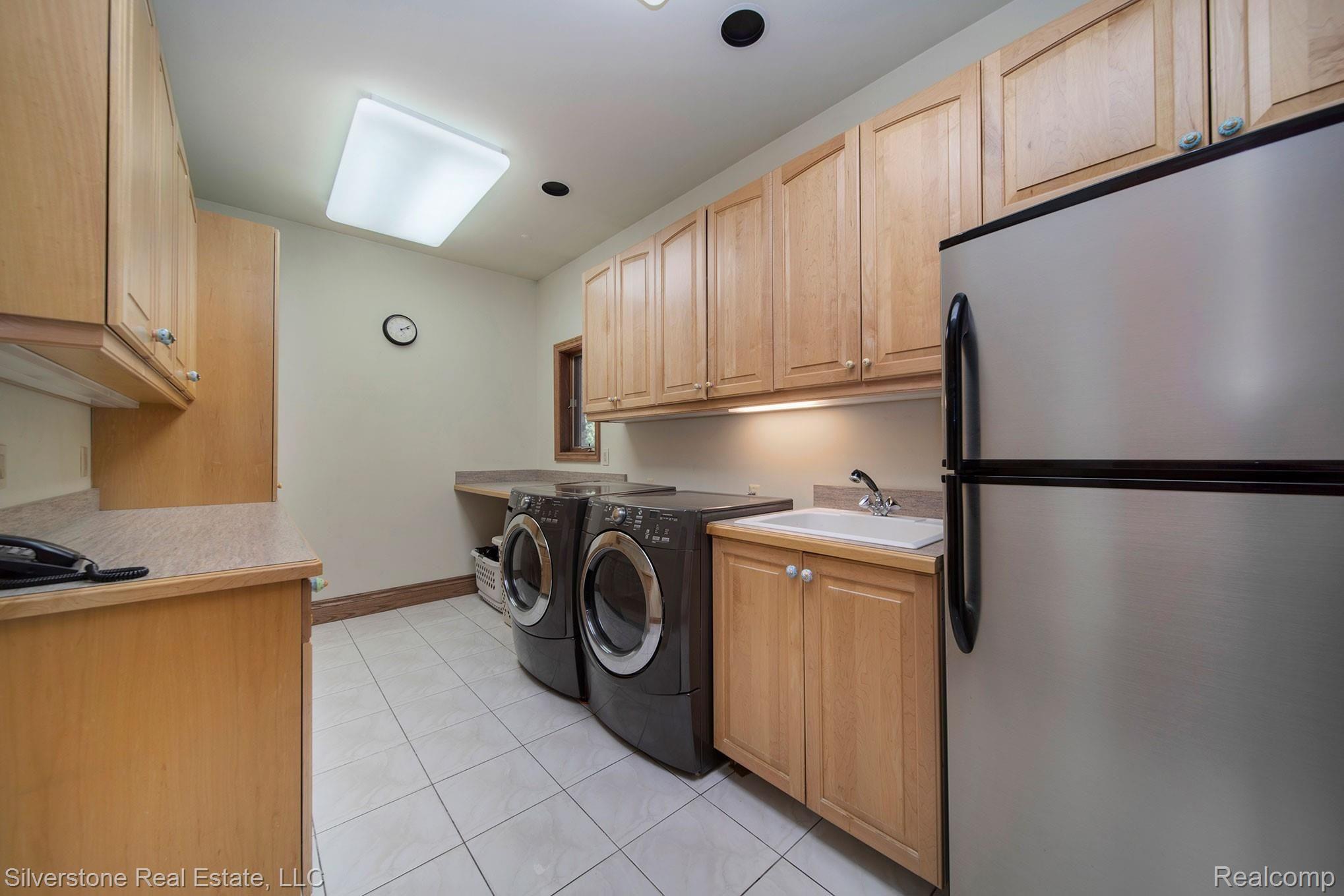 1913 Arthurs Way Rochester, MI 48306 - Photo 24 of 61 1913-Arthurs-Way_52.jpg