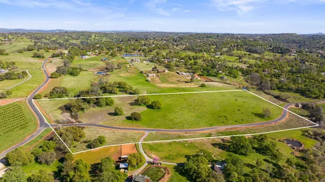 a view of a swimming pool