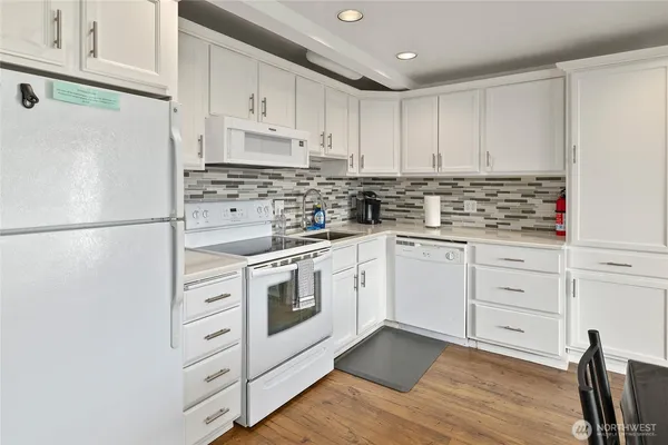 $208,880 | 8903 Crescent Bar Road Northwest, Unit 172, Quincy, WA 98848