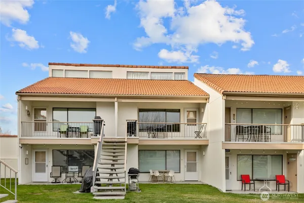 $208,880 | 8903 Crescent Bar Road Northwest, Unit 172, Quincy, WA 98848