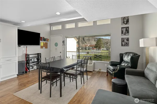 $208,880 | 8903 Crescent Bar Road Northwest, Unit 172, Quincy, WA 98848
