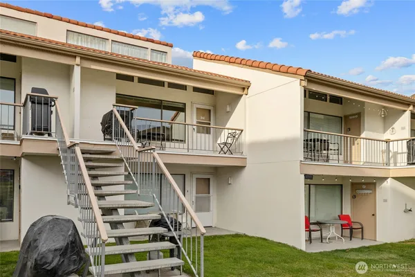 $208,880 | 8903 Crescent Bar Road Northwest, Unit 172, Quincy, WA 98848