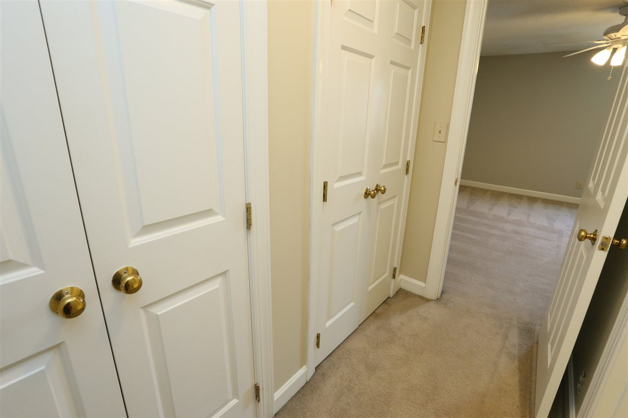 7040 Sandy Forks Road, Unit 201 Raleigh, NC 27609 - Photo 18 of 29 MB Hallway