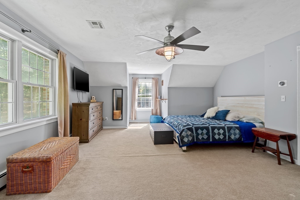 117 South Street Upton, MA 01568 - Photo 16 of 42