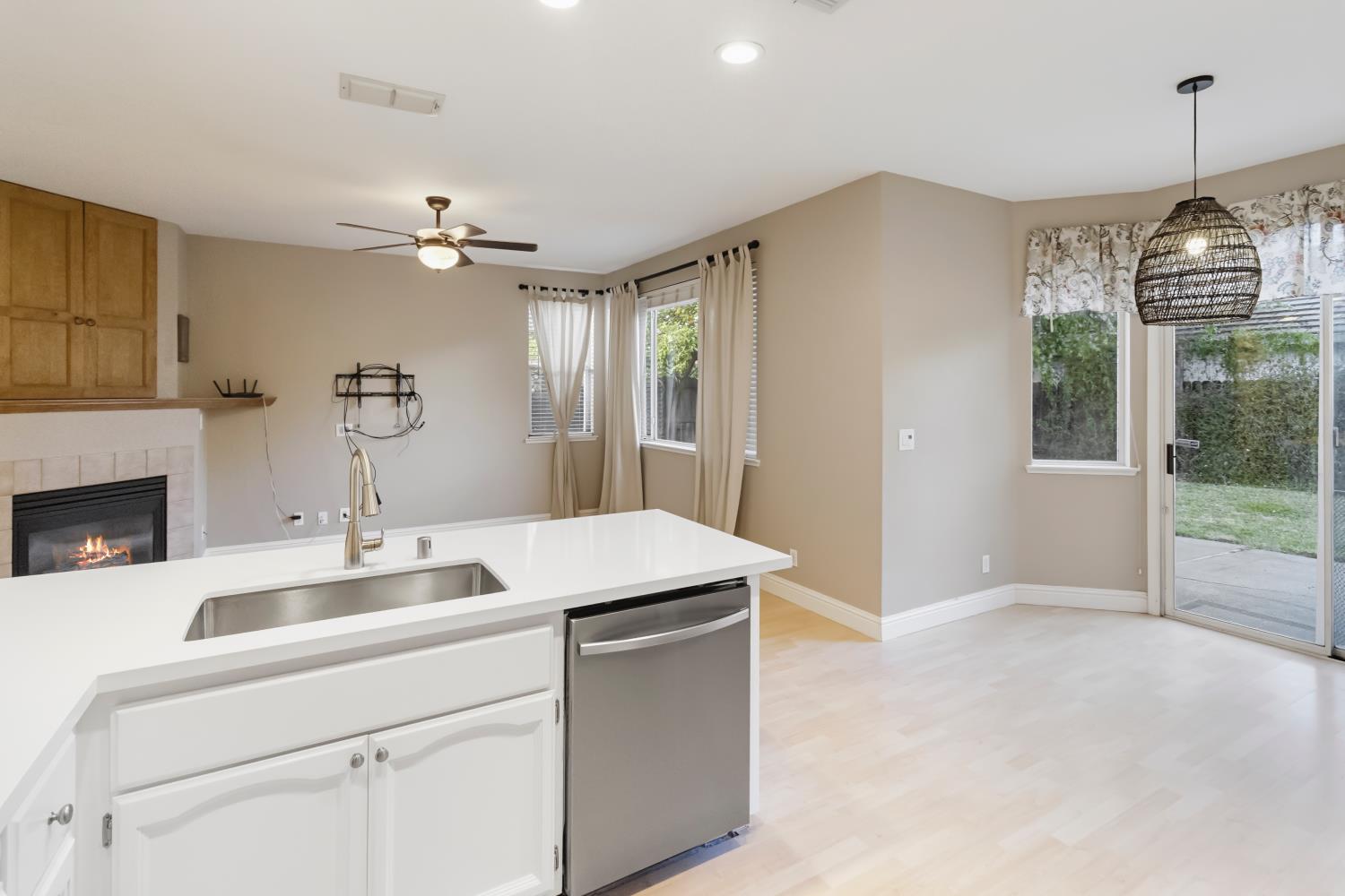 1080 Rudgwick Drive Roseville, CA 95747 - Photo 13 of 68