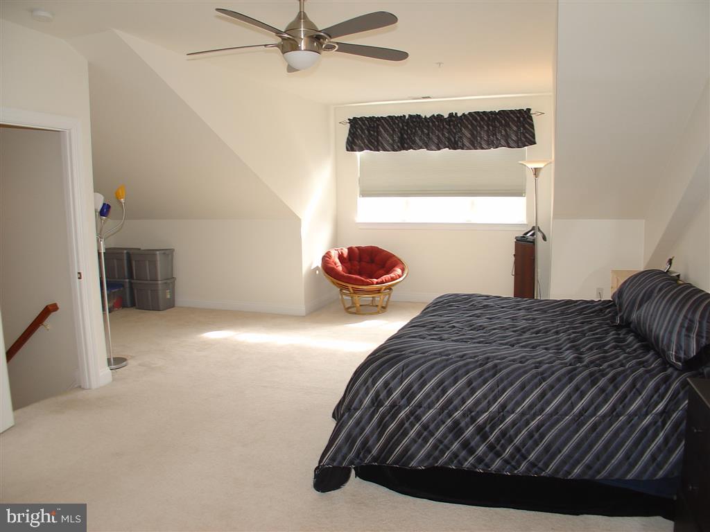 5053 Donovan Drive Alexandria, VA 22304 - Photo 4 of 6