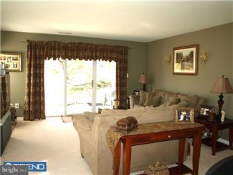 2303 Rabbit Run Road Marlton, NJ 08053 - Photo 2 of 11 Living Room
