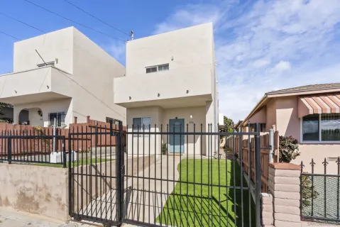 $799,900 | 3746 Harding Avenue, San Diego, CA 92113