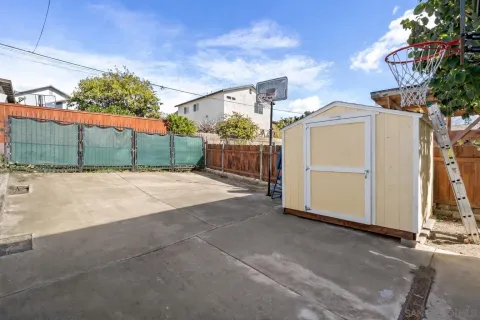 $799,900 | 3746 Harding Avenue, San Diego, CA 92113