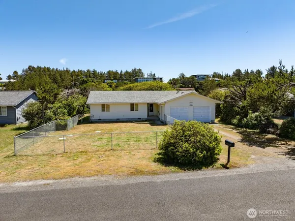 $380,000 | 30308 H Street, Ocean Park, WA 98640