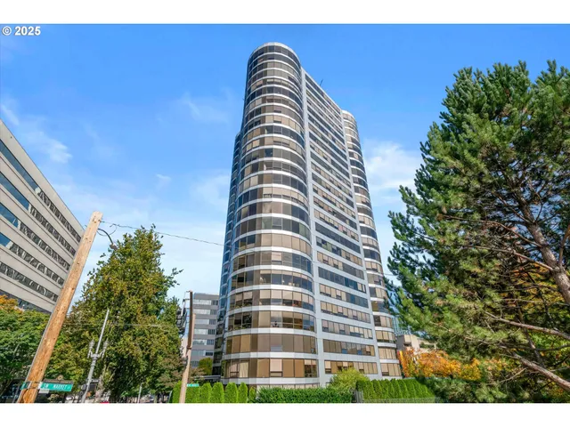 $335,000 | 1500 Southwest 5th Avenue, Unit 802, Portland, OR 97201