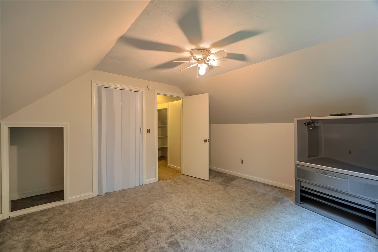 55 Pingree Hill Road Derry, NH 03038 - Photo 22 of 39
