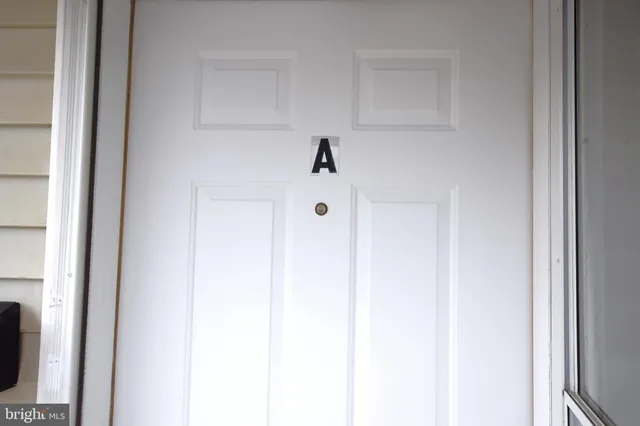 $1,200 | 13 Southeast 2nd Street, Unit A, Milford, DE 19963