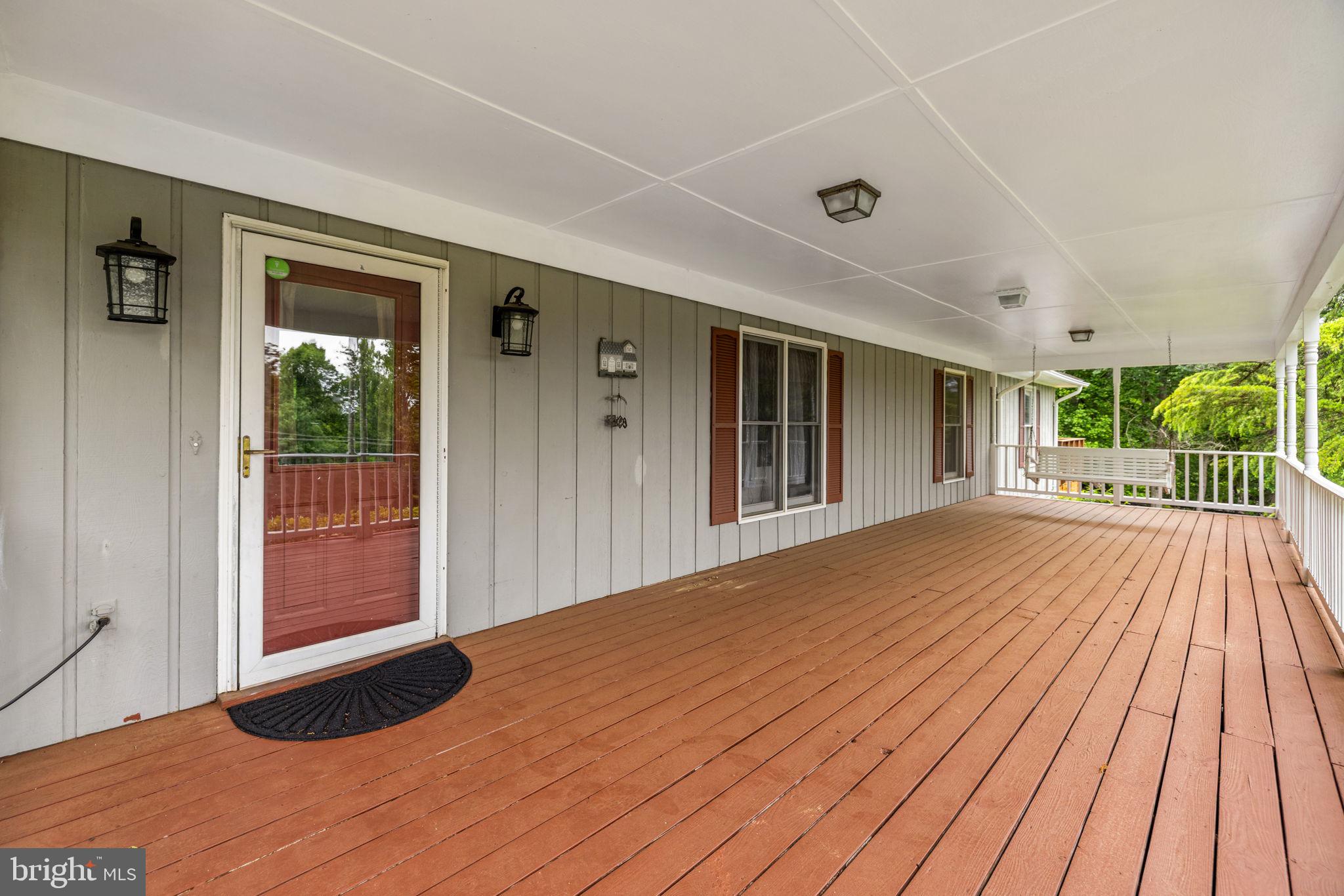 41726 Stumptown Road Leesburg, VA 20176 - Photo 7 of 91 Front Porch