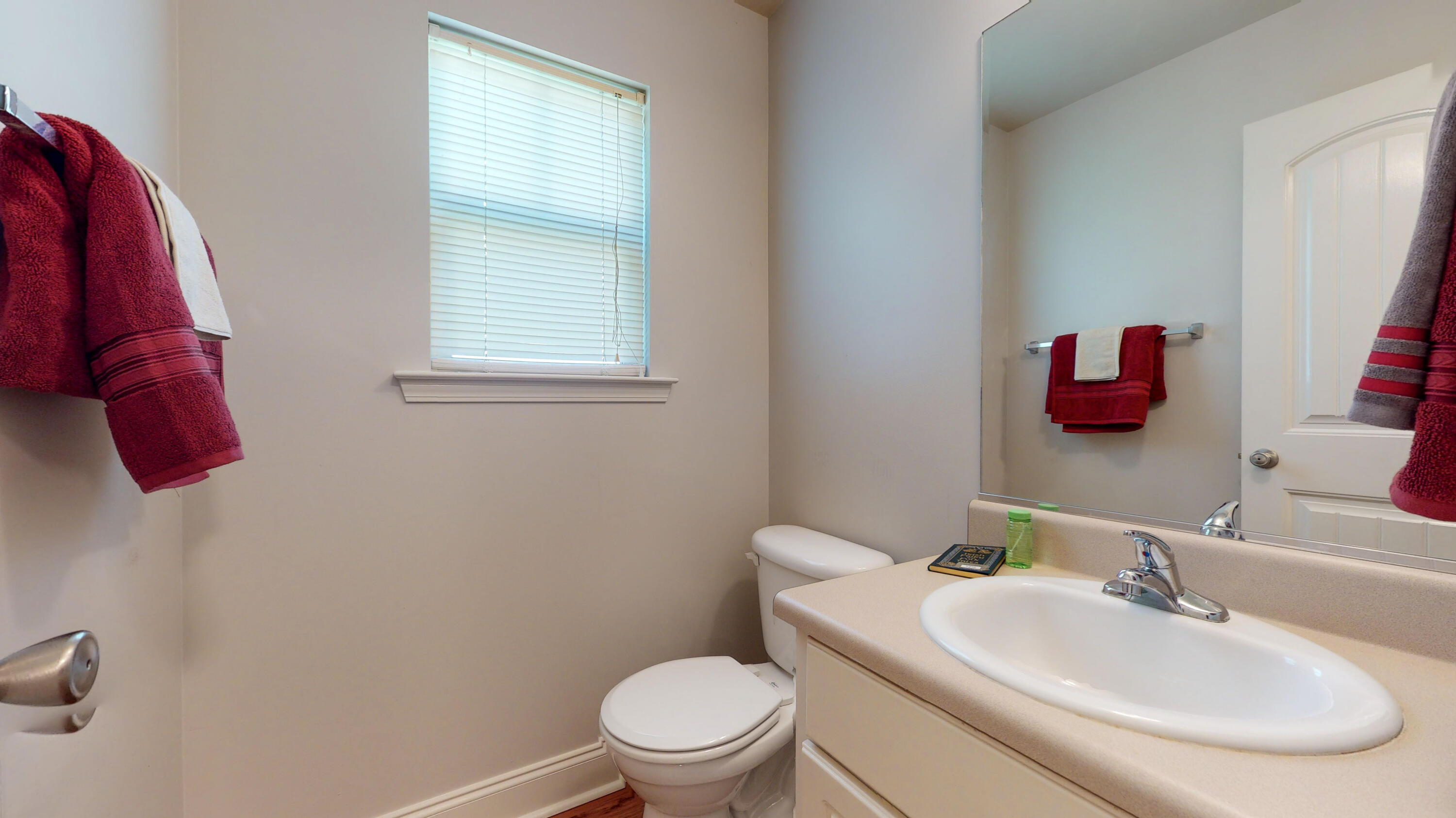 1404 Summit Way Grovetown, GA 30813 - Photo 11 of 24 Half Bath downstairs