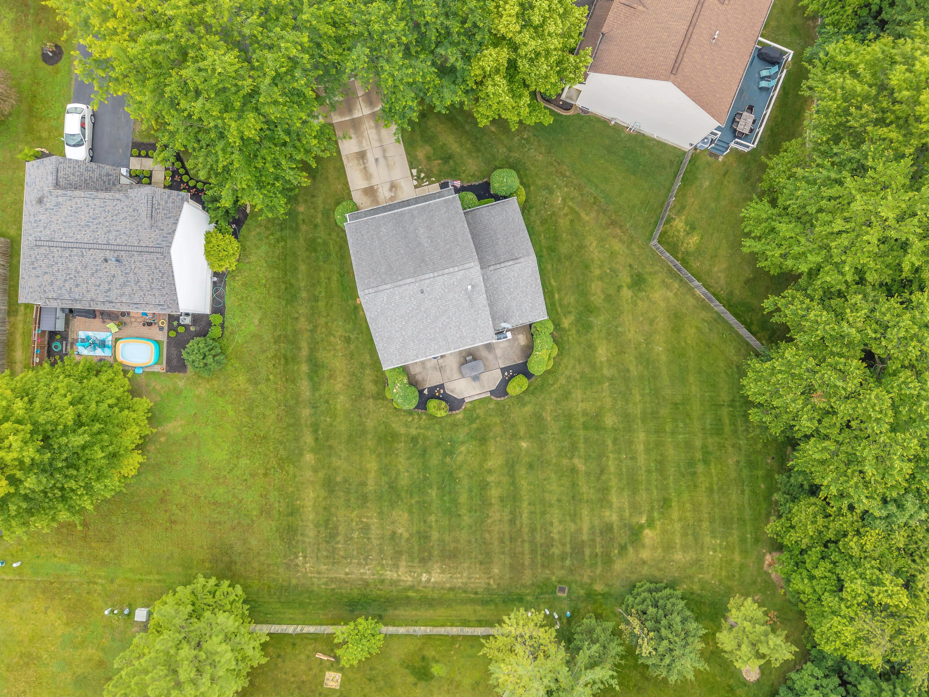 107 Kettering Bend Delaware, OH 43015 - Photo 37 of 38 DJI_20250617113731_0468_D