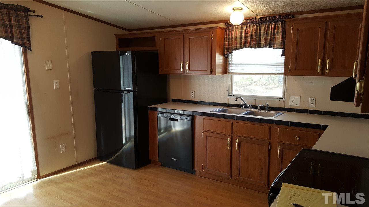 521 North Pleasant Coates Road Benson, NC 27504 - Photo 14 of 20 Gallery Image 14