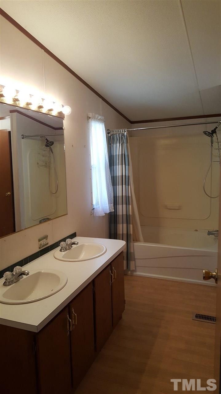 521 North Pleasant Coates Road Benson, NC 27504 - Photo 18 of 20 Gallery Image 18