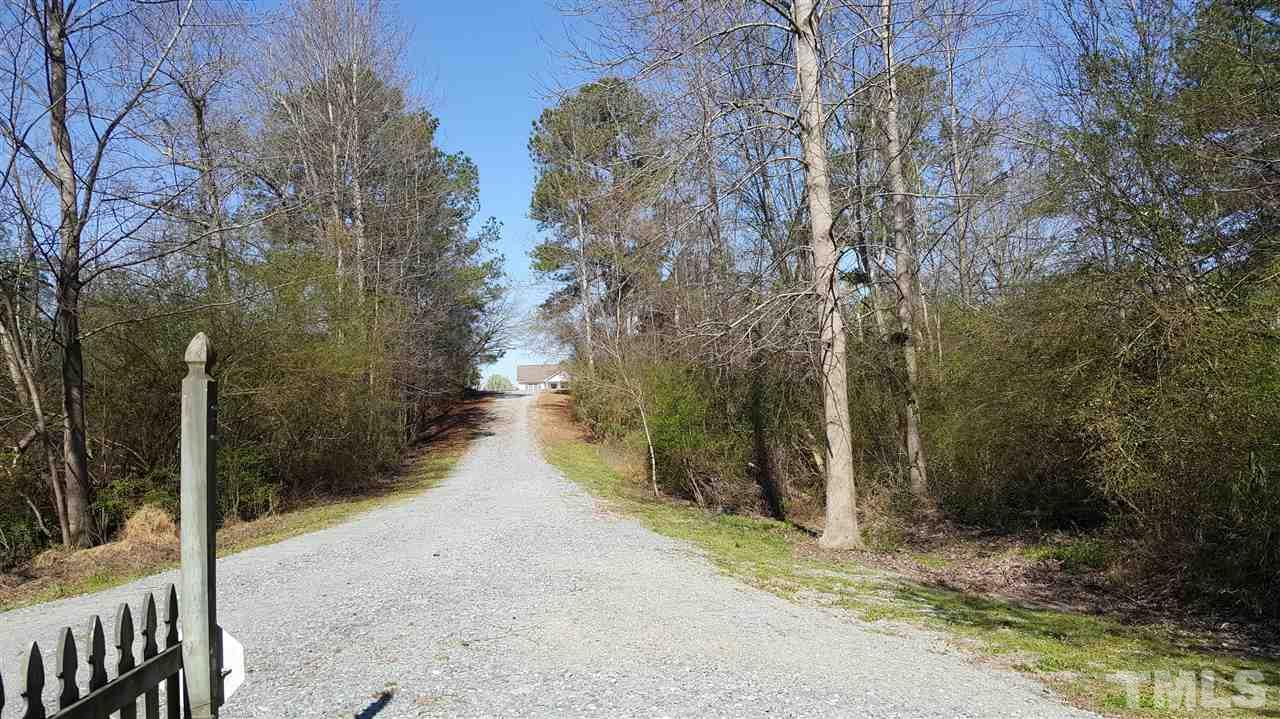 521 North Pleasant Coates Road Benson, NC 27504 - Photo 9 of 20 Gallery Image 9