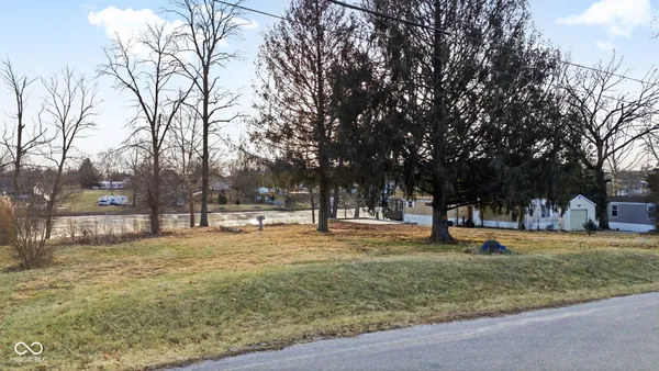 $40,000 | 2722 Coventry Gardens Drive, North Vernon, IN 47265